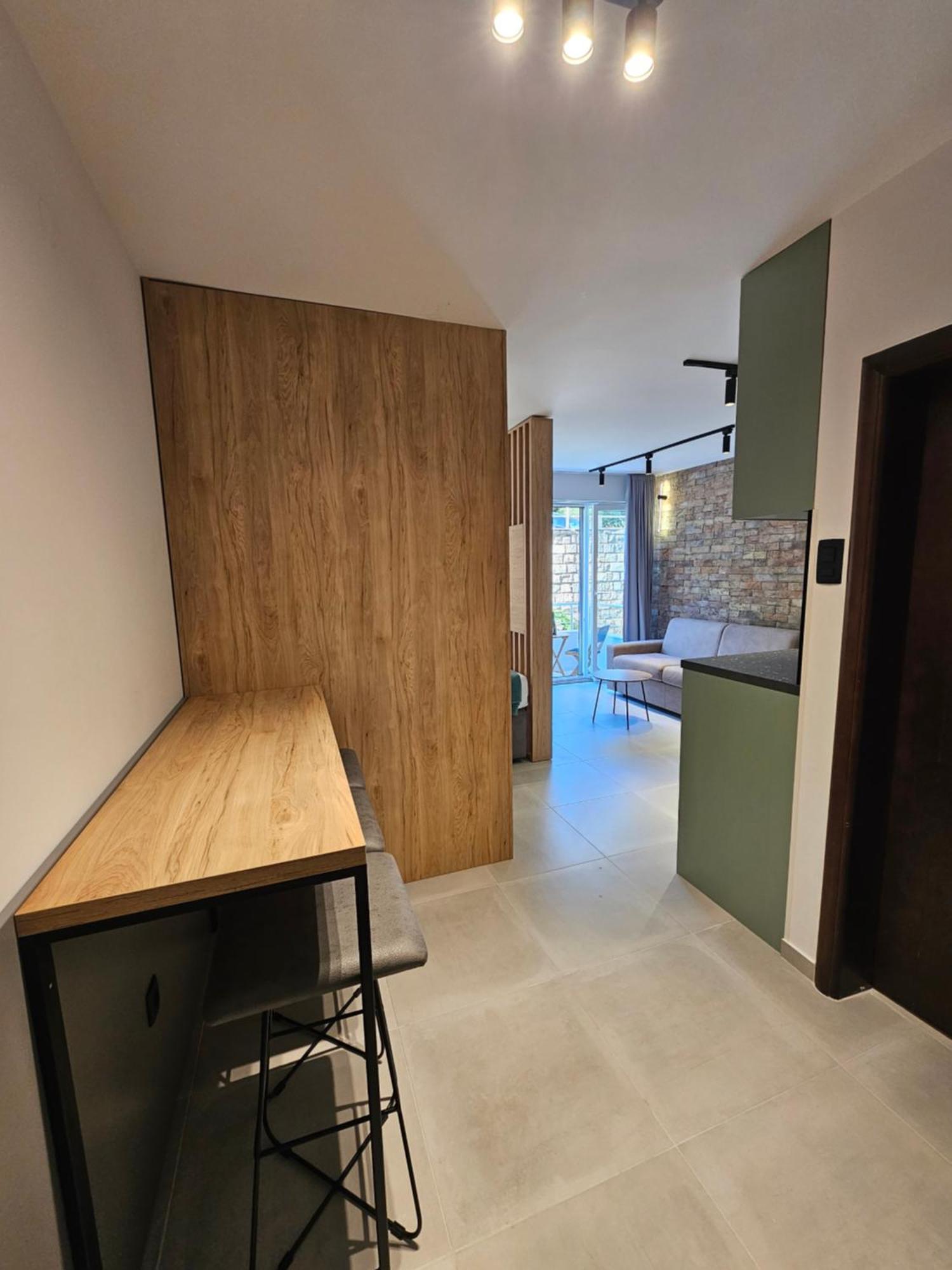 Anja & Ogo Apartments Sea View & Pool Petrovac Ngoại thất bức ảnh