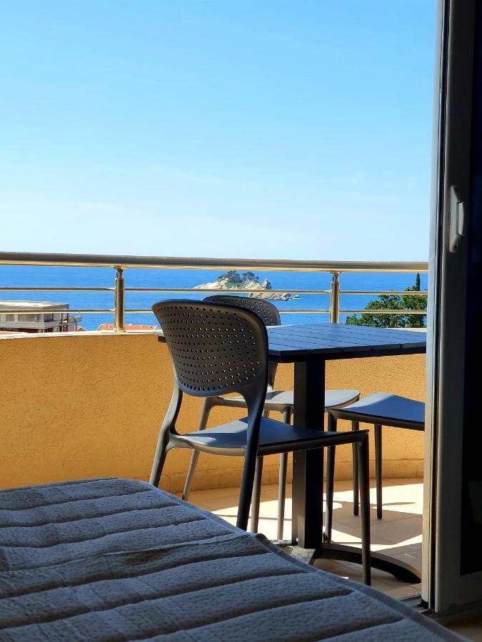 Anja & Ogo Apartments Sea View & Pool Petrovac Ngoại thất bức ảnh